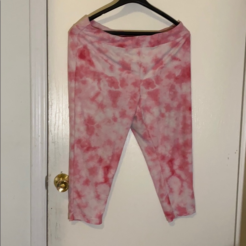 Pink rye dye leggings